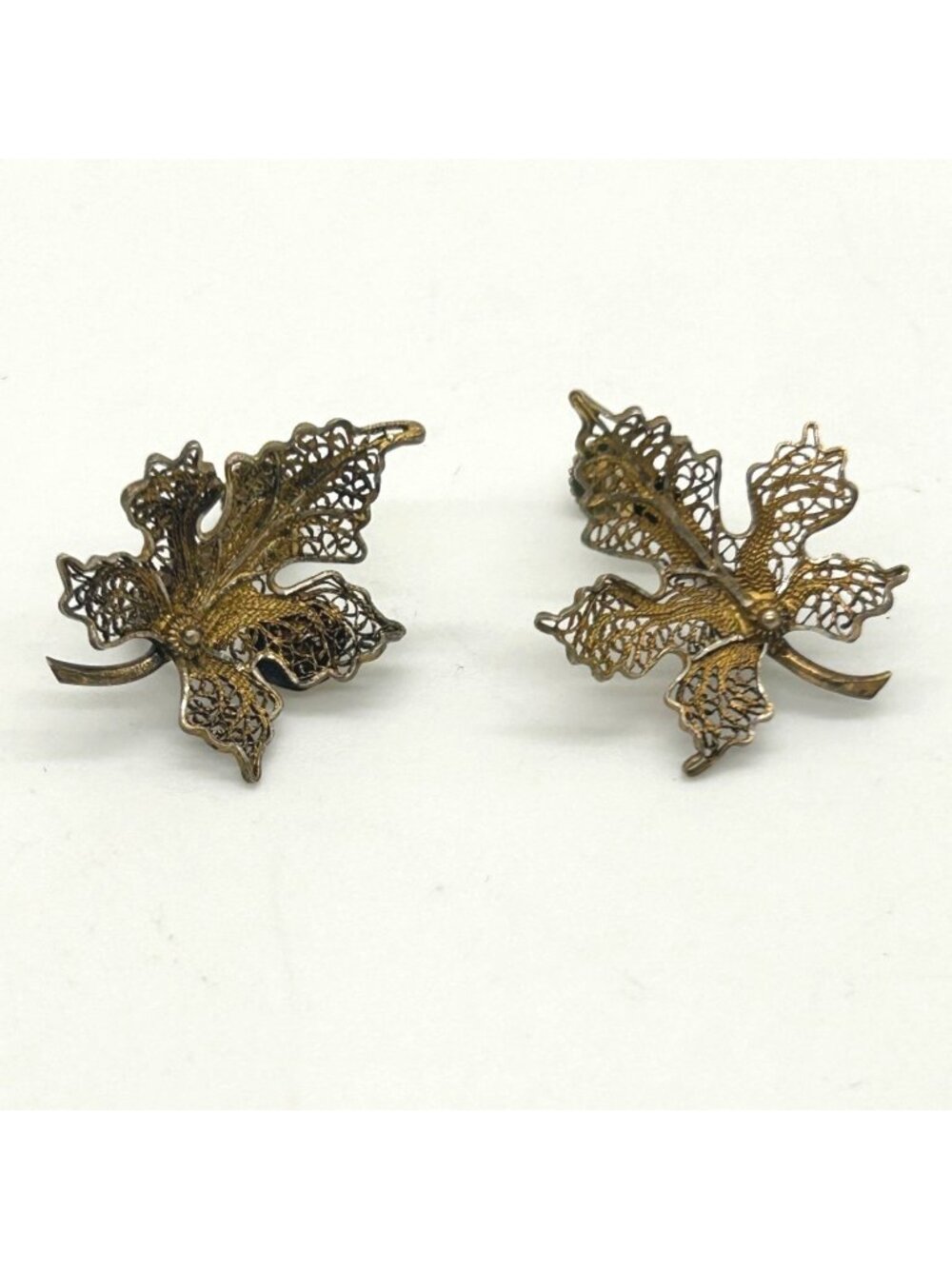 Maple Leaf Screw Back EarringsSterling Silver Filigree Vintage Portugal